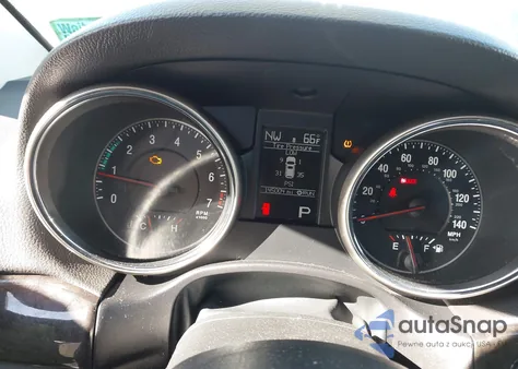 2011 Jeep Grand Cherokee Laredo z USA, uszkodzony, nr VIN 1J4RR4GG9BC714860